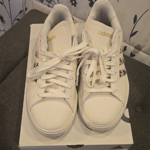 Adidas Off-White Sneakers with Animal Print Accents - Picture 2 of 9